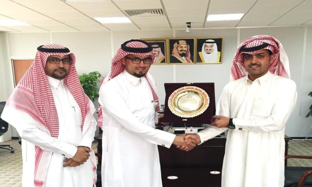 الاتصالات السعودية  تكرم مخترعة شريحة التشخيص الفوري للخلية السرطانية