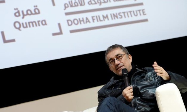 أستاذ قمرة نوري بيلج جيلان خلال مشاركته في الندوة التعليمية في قمرة: ” استعد لتغيير تفكيرك والقيام بمشاريع مليئة بالتحدي لتحافظ على اندفاعك”