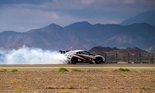 نيسان GT-R تكسر الرقم القياسي العالمي لأسرع إنجراف في العالم