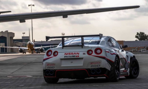 نيسان GT-R تكسر الرقم القياسي العالمي لأسرع إنجراف في العالم