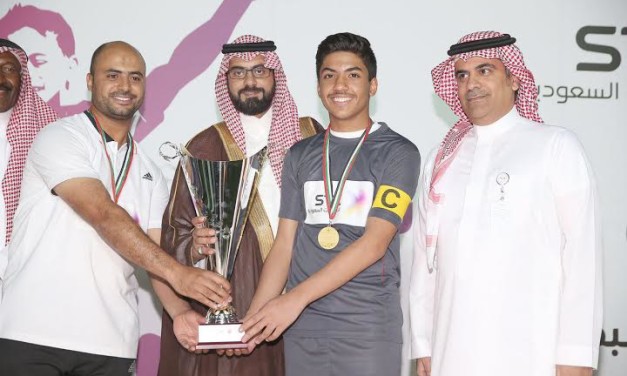 مدارس نجد بطل دوري المدارس بالتعاون مع أكاديميات مانشستر الريال