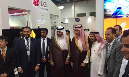 “ال جي” تقدم شاشات عرض بمواصفات متقدمة وتقنية عصرية