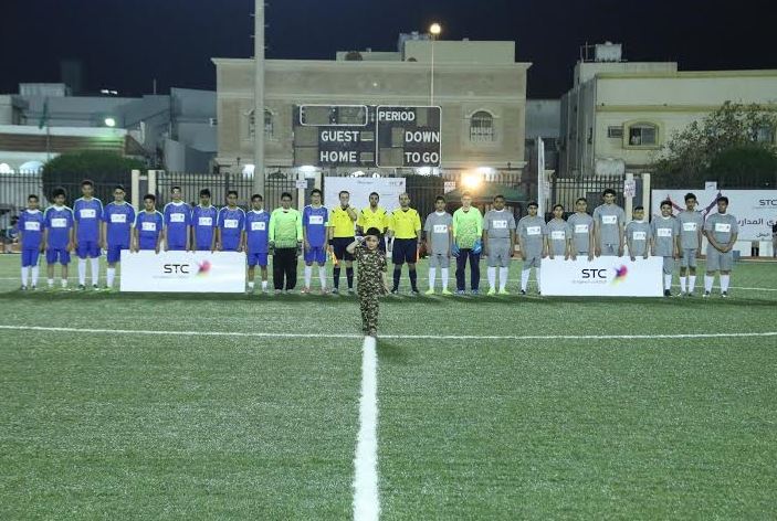 40 طالباً يفوزون برحلة للتدريب من STC بأكاديميات مدريد ومانشستر يونايتد