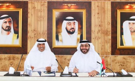 “جامعة حمدان بن محمد الذكية” تبدأ مشروع تحويل الدروس النظرية من تقليدية إلى ذكية لدى “مركز الأهلي لتعليم قيادة السيارات”