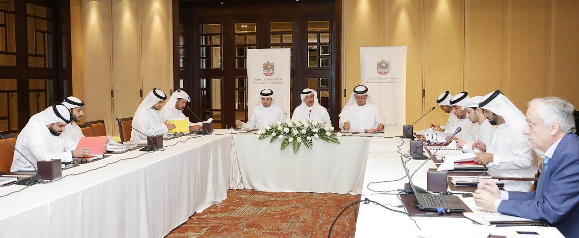 “اللجنة العليا لحماية المستهلك” تبحث اعتماد الدليل الاسترشادي والعقود الموحدة للإلكترونيات