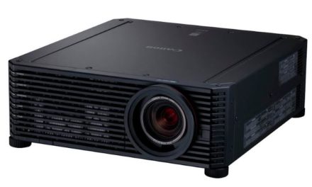 كانون تفتح آفاقاً جديدة مع إطلاق جهاز الاسقاط XEED 4K501ST