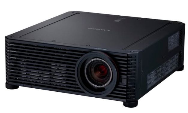 كانون تفتح آفاقاً جديدة مع إطلاق جهاز الاسقاط XEED 4K501ST