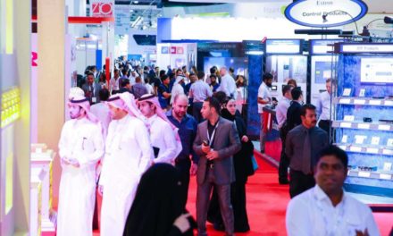 منصات العرض الافتراضية والمرايا التفاعلية والإعلانات المجسمة تدفع شركات التجزئة في الخليج لتجاوز مثيلاتها في أوروبا