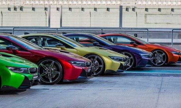أبوظبي موتورز تعرض مجموعة محدودة من الألوان لسيارةBMW i8