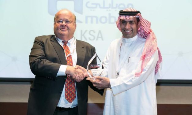 موبايلي تُتوج بجائزة Telecom Review للتميز