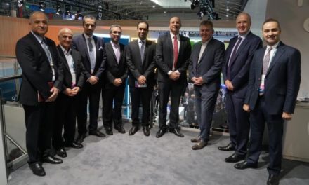 سعيًا منها للتطور المتعلق بالبرامج المُتكاملة في شبكة (SDN) المرتبطة بالبنية التحتية