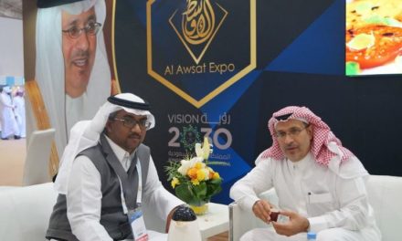 سيف الإسلام بن سعود يزور جناح الأوسط المشارك بملتقى السفر والاستثمار السياحي