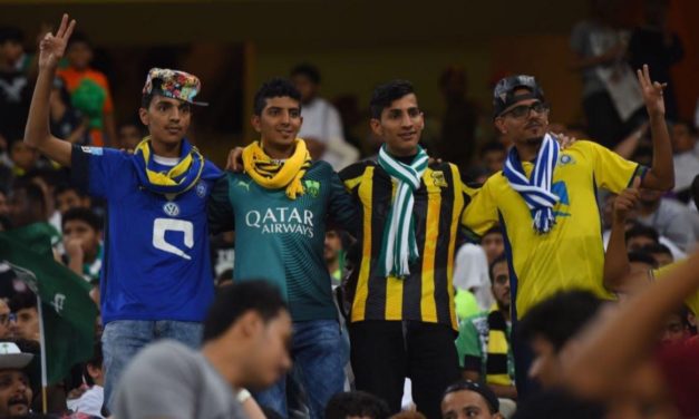 سفراء نبذ التعصب مع STC في العين لدعم الاخضر امام الإمارات