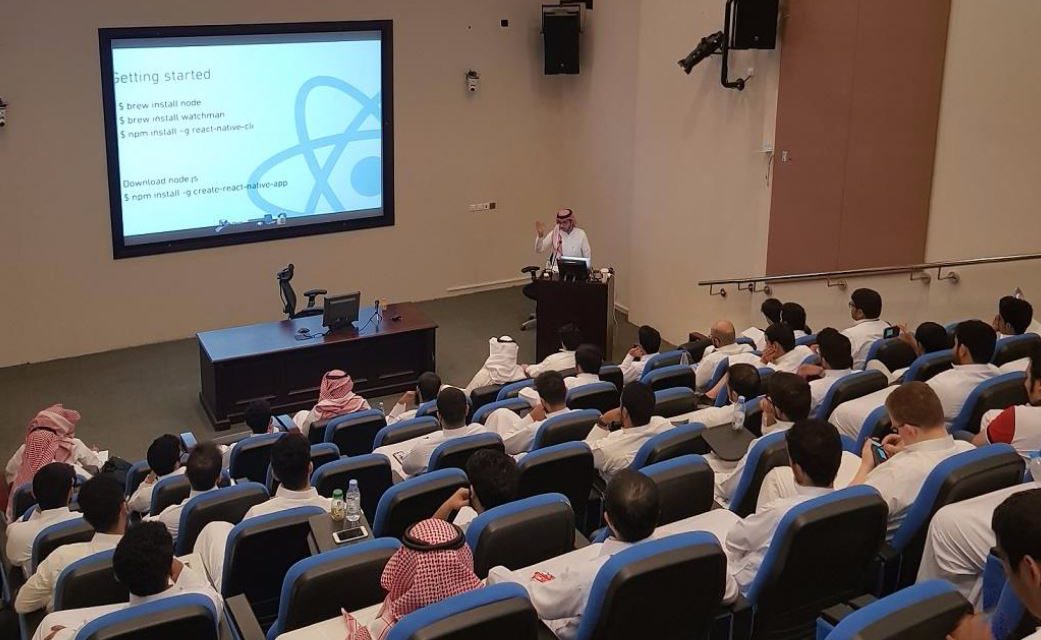 انطلاق ورش العمل لفعالية “هاكاثون ارابيا” مع مشاركة شبابية واسعة لتطوير التطبيقات والألعاب
