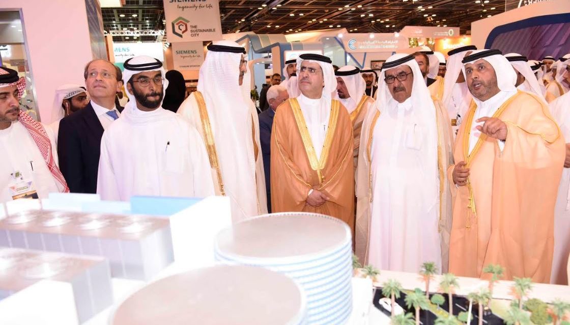 الشيخ حمدان بن راشد آل مكتوم يطلع على أحدث أنظمة “إمباور” في تبريد المناطق خلال معرض “ويتيكس”