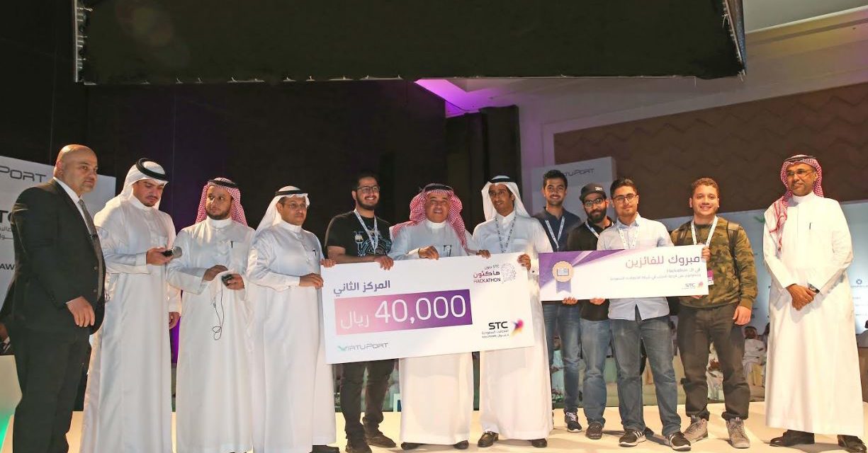 64 طالب وطالبة من 12 جامعة يجابهون اختراق معلوماتي افتراضي لمدينة ذكية بدعم من STC
