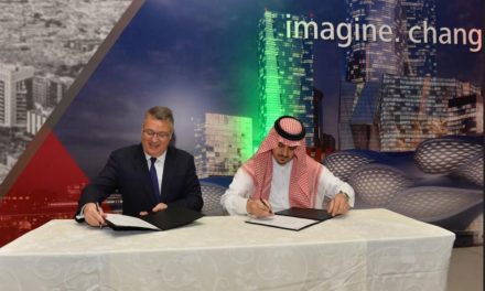 شركة العجو للتجارة توقع شراكة إستراتيجية مع ريكو العالمية لتقديم أحدث حلول الطباعة للسوق السعودي