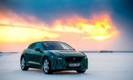 جاكوار I-PACE: شحن سريع وأداء عالٍ في الظروف المناخية القاسية