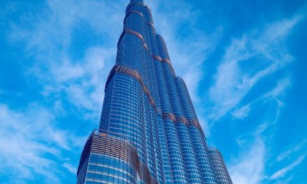 برج خليفة يحتفي بمرور 10 أعوام على استخدامه التقنيات المتصلة وتكنولوجيا إنترنت الأشياء المبتكرة من هانيويل