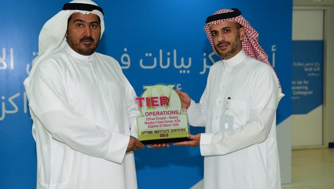 نائب وزارة الاتصالات وتقنية المعلومات يزور مركز “الملقا 2” لشركة موبايلي ويطلع على جهودها لدعم رؤية 2030