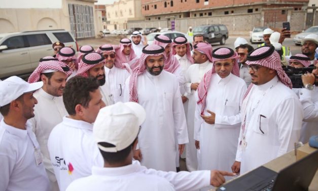 وزير الاتصالات يزور مشاريع STC لنشر الألياف الضوئية بالمدينة المنورة