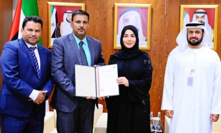 مركز اتصال حكومة أبوظبي يحصل على شهادة المعايير العالمية لإدارة مراكز الاتصال آيزو 18295-2017