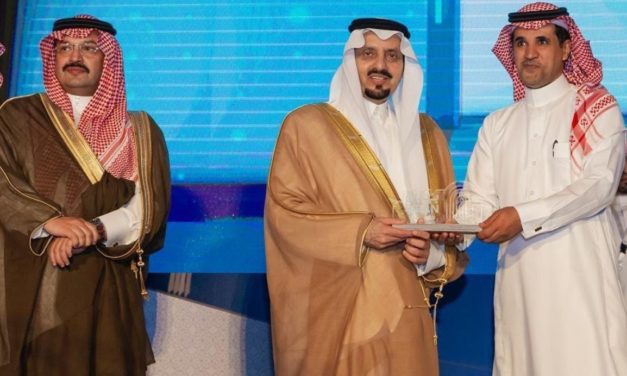 أمير منطقة عسير يكرّم stc أعمال لرعايتها ملتقى بيبان عسير