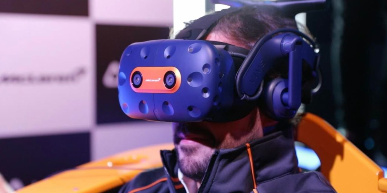 HTC VIVE و”مكلارين” يطلقان إصداراً خاصاً من خوذة VIVE PRO  لتجربة استثنائية لعشاق السرعة والسباقات