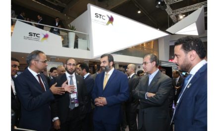 وزير الاتصالات السواحه: الاتصالات السعودية أهم شركاء الوطن لبناء الاقتصاد الرقمي