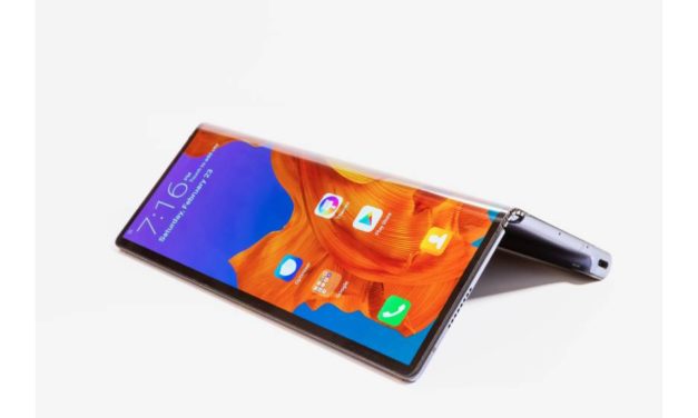 تقنية جديدة تتفتح أمام أعيننا: مزايا غير مسبوقة في الجهاز HUAWEI Mate X تفتح آفاقاً لا حدود لها