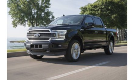 فورد F-150 شاحنة بيك أب الأفضل أداءً بتصنيفات جيدة بالكامل في اختبارات السلامة للاصطدام الأمامي لمقعد الراكب