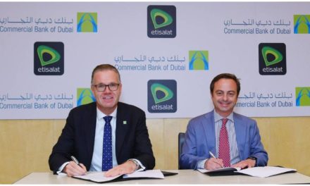 “اتصالات” ودبي التجاري يطلقان بطاقة  ائتمانية مشتركة