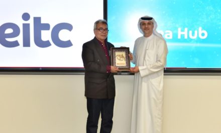 وفد من الحكومة الماليزية يطلع على أحدث ابتكارات مركز “ساحة الأفكار” في شركة الإمارات للاتصالات المتكاملة