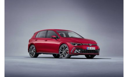 سيارة جولف GTI الجديدة*