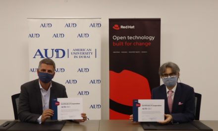 الجامعة الأمريكية في دبي تنضم إلى أكاديمية «ريد هات» العالمية