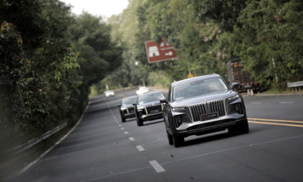 فازتHongqi E-HS9 بقلوب المستخدمين بجودة عالمية