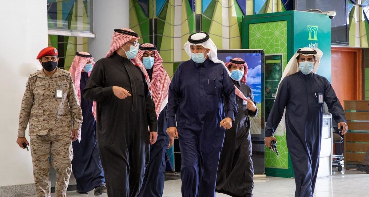 معالي وزير النقل يتفقد مطار أبها الدولي