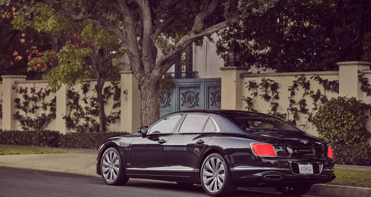 Flying Spur تحصل على لقب ’آلة الحلم الأفضل‘ من ’موتورويك‘