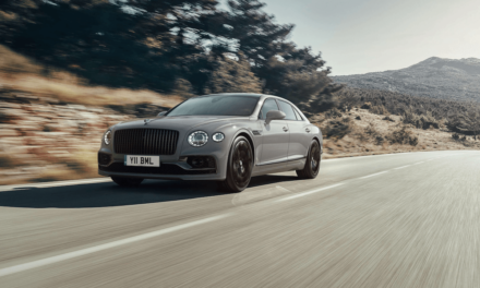 Flying Spur بالتفصيل: الارتقاء بالسيارة الأفضل من نوعها إلى مراتب أعلى
