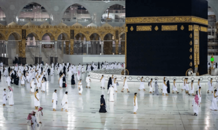 يورك ترافق ضيوف الرحمن لثلاثة عقود