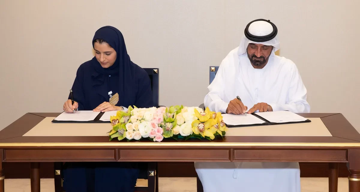 معرض دبي للطيران يوقع مذكرة تفاهم مع وكالة الإمارات للفضاء