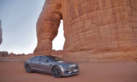 استكشاف روائع موقع التراث العالمي في العُلا مع Flying Spur –Bentley Motors تنشر فيلماً جديداً يصوِّر جمال الطبيعة الأخّاذ