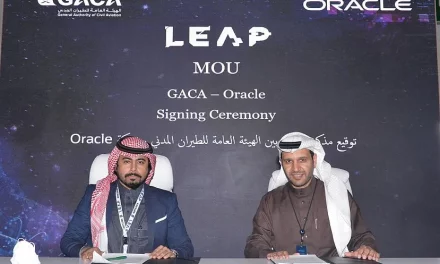 “الطيران المدني” توقع مذكرة تفاهم مع Oracle للتعاون في مجال التحول الرقمي #ليب22