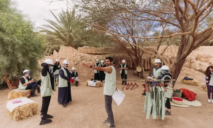 العلا تقدم لأول مرة تجربتين تفاعليتين للزراعة والبناء الطيني