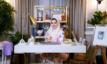 أمازون تحتفل بالعيد بالتعاون مع فنانتين سعوديتين لإطلاق مجموعة مميزة من بطاقات الهدايا الإلكترونية على موقع أمازون السعودية 
