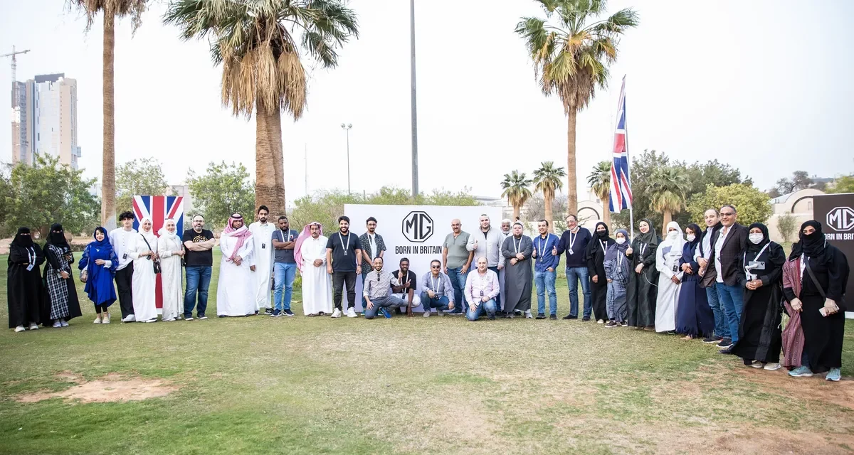 الإعلاميون في المملكة يلامسون مزايا وتقنيات كافة طرازات إم جي