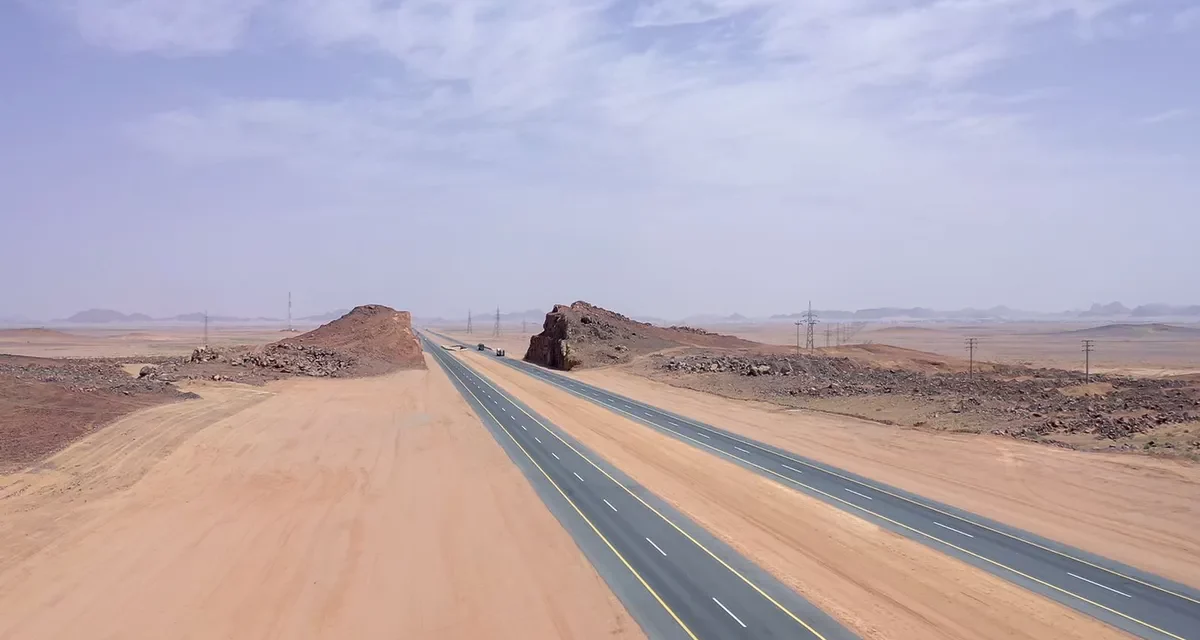 طريق المدينة المنورة حائل .. أحد هم مشاريع وزارة النقل والخدمات اللوجستية التي تعزز جودة الحياة وتعزيز خيارات التنقل
