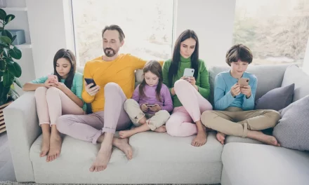 إصدار جديد من Kaspersky Safe Kids￼￼￼￼ يحسّن مراقبة YouTube￼￼￼￼ويوسع مزايا الاستخدام على أجهزة iOS