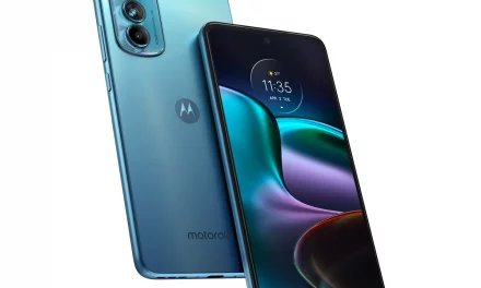 رحبّوا بأرفع هاتف ذكي بتقنية 5G في فئته على الإطلاق: موتورولا Motorola edge 30 الآن في المملكة العربية السعودية