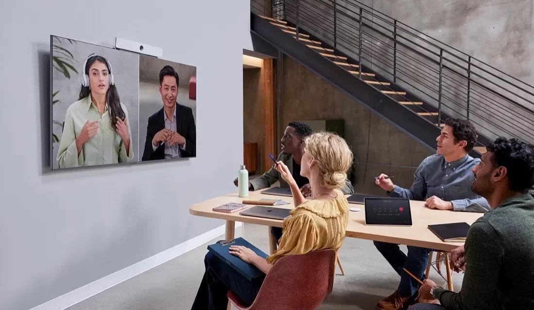سيسكو تطلق أجهزة ومزايا Webex الجديدة لدعم العاملين في بيئات العمل الهجينة